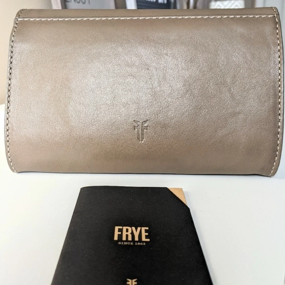 Frye Olivia Wallet Crossbody Bag
